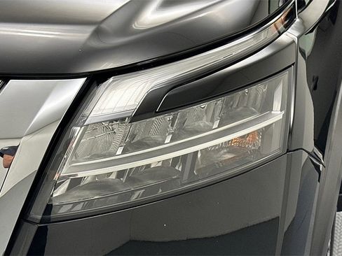 Certified 2022 Nissan Pathfinder Platinum w/ Cargo Package image 23