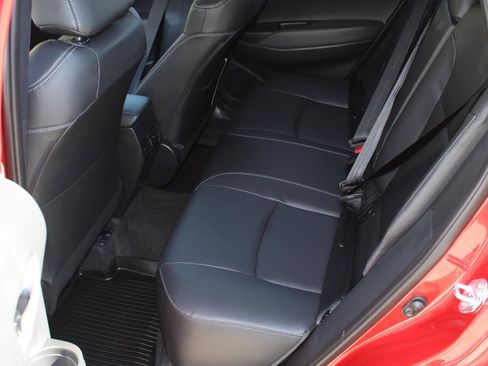 Used 2026 Toyota Corolla Cross XLE image 18