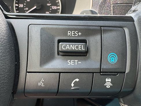 Used 2023 Nissan Pathfinder SL w/ SL Premium Package AWD/4WD image 18
