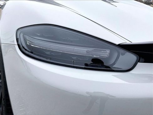 Used 2021 Porsche 718 Boxster Spyder image 21