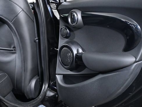 Used 2015 MINI Cooper 4-Door Hardtop FWD image 27
