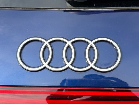 Used 2025 Audi Q5 Premium Plus AWD/4WD image 11