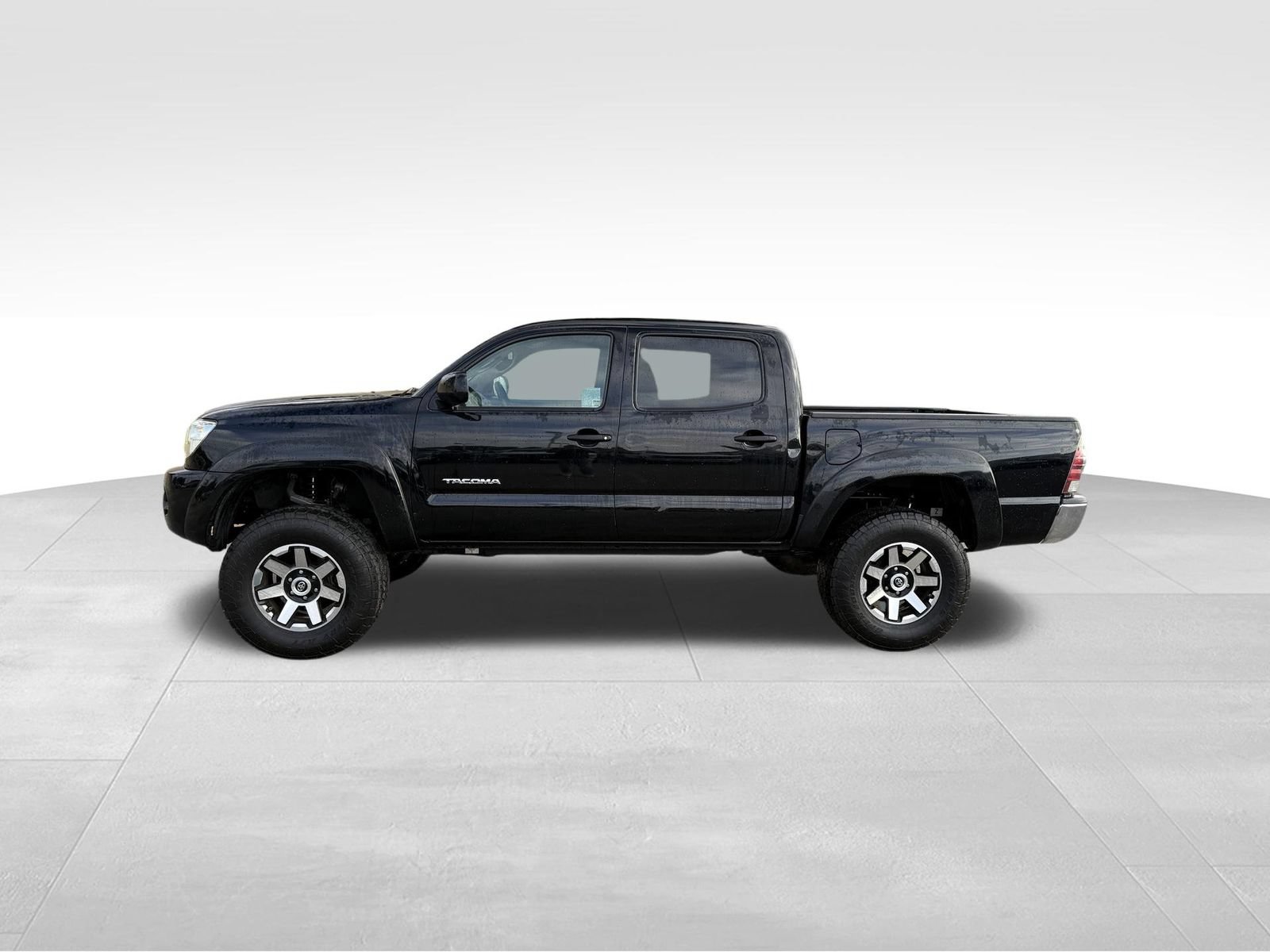 Used 2011 Toyota Tacoma PreRunner w/ SR5 Pkg #2 RWD image 6