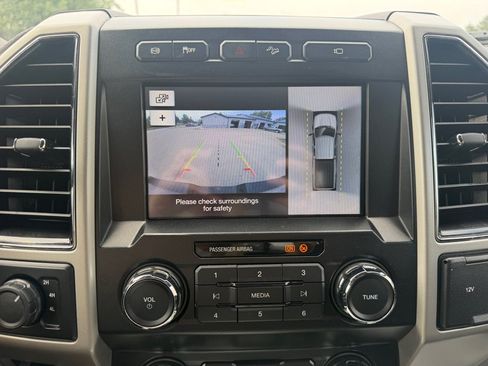 Used 2019 Ford F250 Lariat w/ Chrome Package AWD/4WD image 24