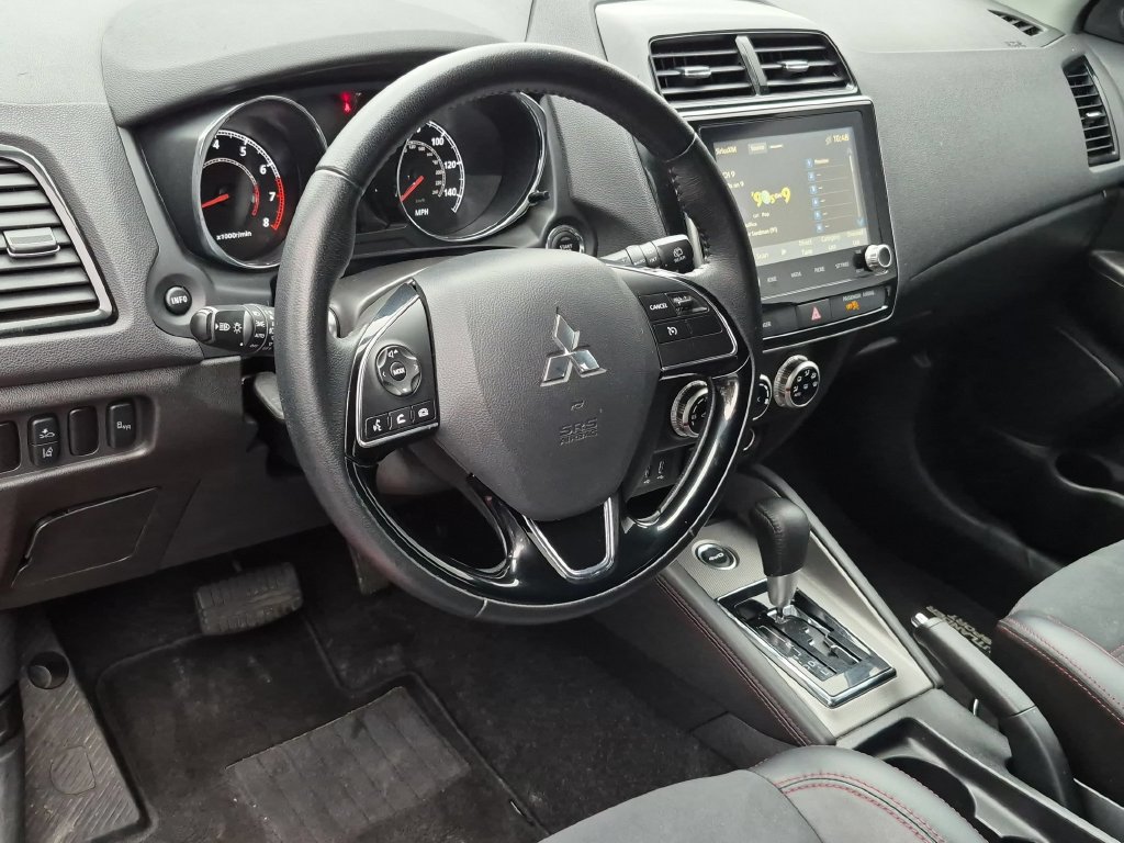 Used 2025 Mitsubishi Outlander Sport SE AWD/4WD image 15
