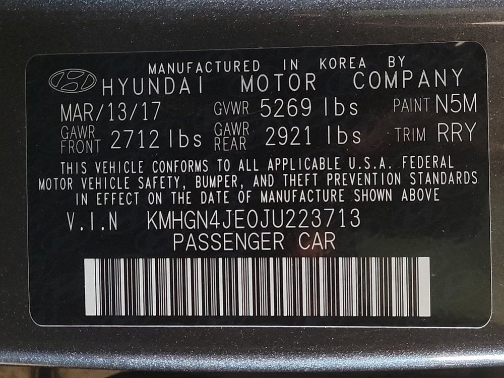 Used 2018 Genesis G80 3.8 RWD image 33