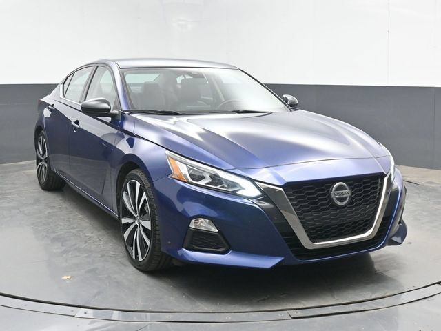 Used 2022 Nissan Altima 2.5 SR FWD image 2