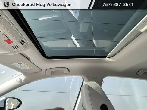 New 2026 Volkswagen Jetta SE image 9