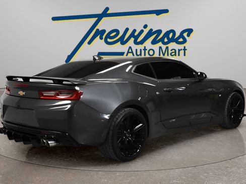 Used 2016 Chevrolet Camaro SS image 2
