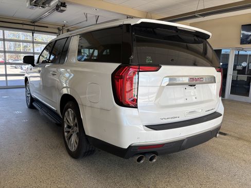 Used 2024 GMC Yukon XL Denali w/ Advanced Technology Package image 5