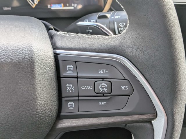 New 2027 Jeep Grand Cherokee Limited w/ Limited Altitude Package RWD image 29