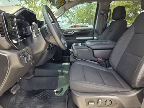 Used 2024 Chevrolet Silverado 1500 RST AWD/4WD image 16