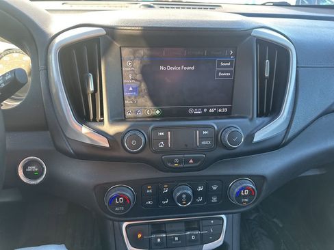 Used 2023 GMC Terrain SLT AWD/4WD image 7