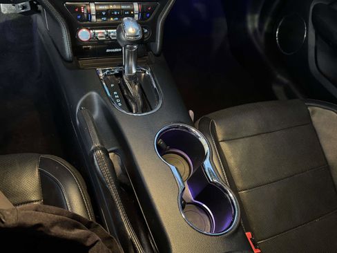 Used 2016 Ford Mustang Premium image 20