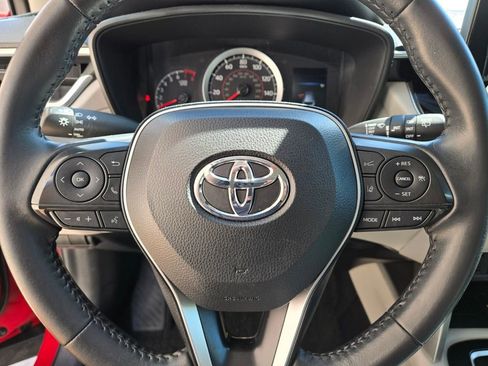 Used 2022 Toyota Corolla Cross LE image 23