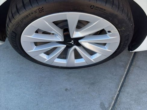 Used 2023 Tesla Model 3 Long Range image 16