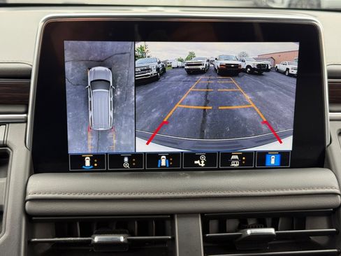 Used 2021 Chevrolet Tahoe High Country w/ Premium Package AWD/4WD image 34