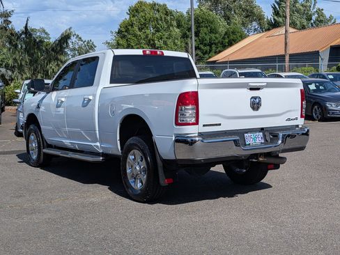 Used 2020 RAM 2500 Big Horn w/ Level 1 Equipment Group AWD/4WD image 3