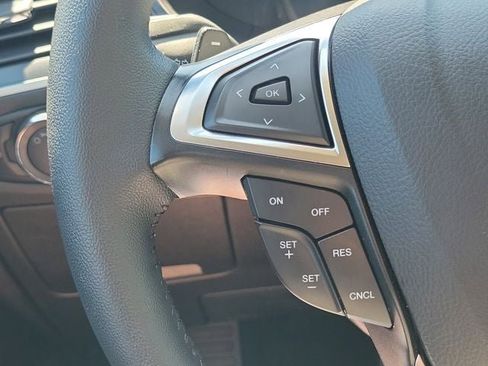 Used 2024 Ford Edge SEL w/ Convenience Package AWD/4WD image 9