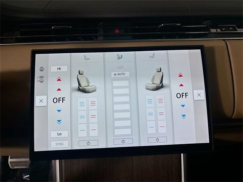 New 2026 Land Rover Range Rover SE image 17