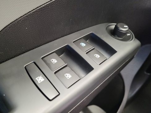 Used 2014 Chevrolet Sonic LT FWD image 27