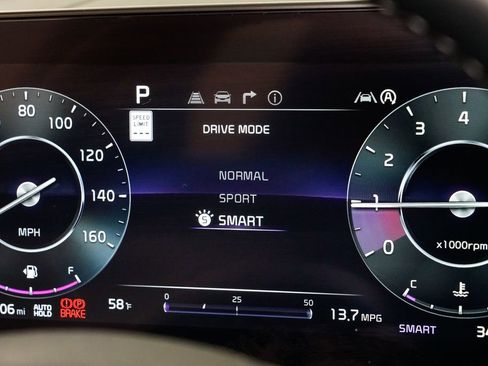 Certified 2025 Kia Sportage SX image 14