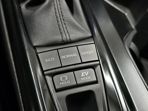 Certified 2025 Toyota Camry LE image 27