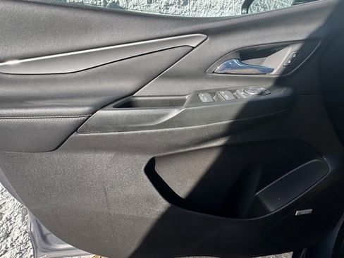 Used 2022 Chevrolet Bolt LT w/ Infotainment Package image 20