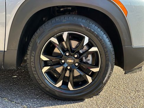 Used 2021 Chevrolet TrailBlazer LT image 24