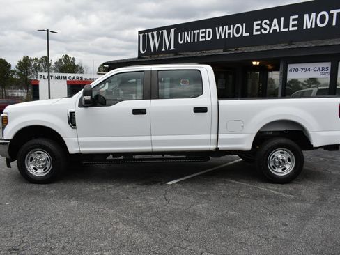 Used 2018 Ford F250 XL w/ Power Equipment Group image 9