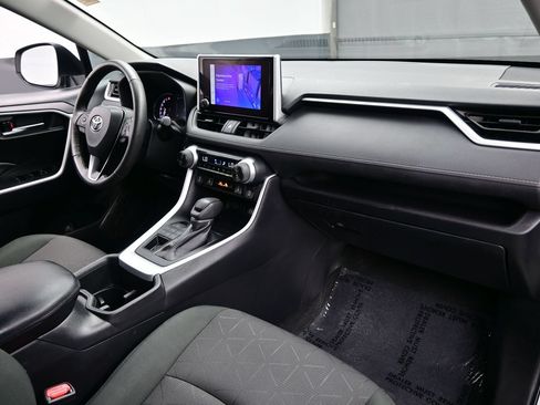 Used 2024 Toyota RAV4 XLE w/ Weather Package AWD/4WD image 15