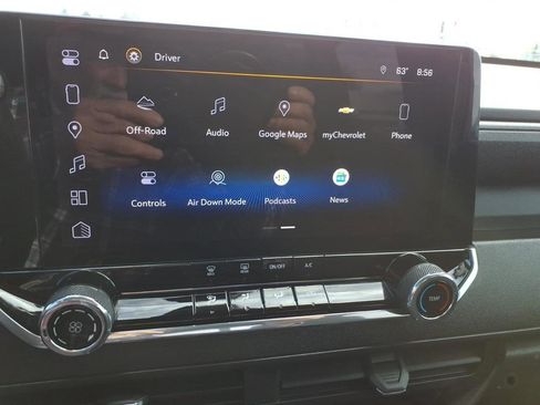 Used 2024 Chevrolet Colorado Trail Boss w/ Technology Package image 17