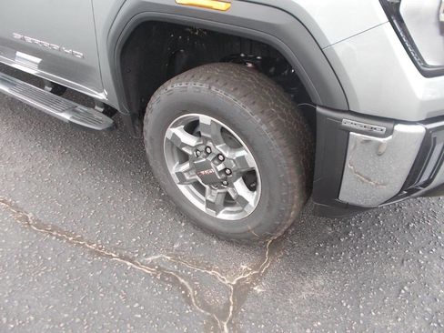 New 2026 GMC Sierra 2500 SLT w/ SLT Premium Package image 8