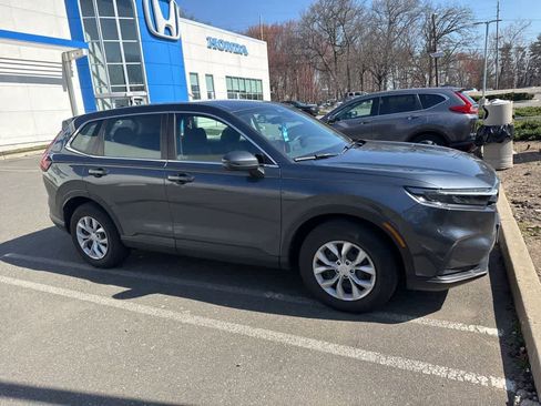 Used 2023 Honda CR-V LX image 15