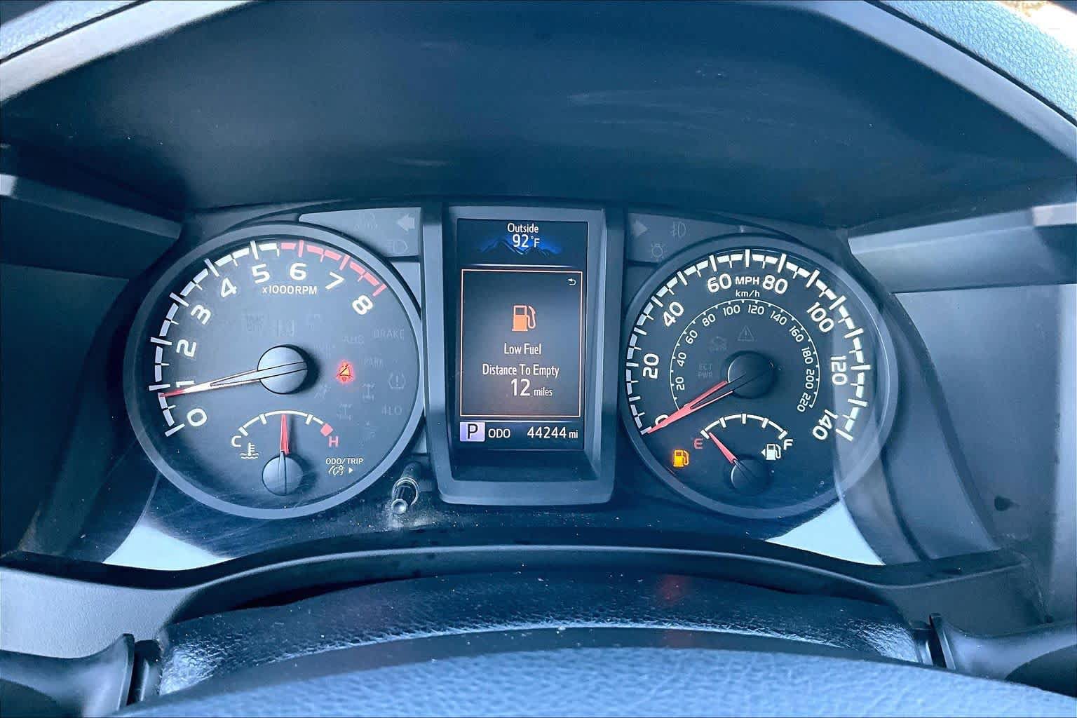 Used 2018 Toyota Tacoma SR AWD/4WD image 25