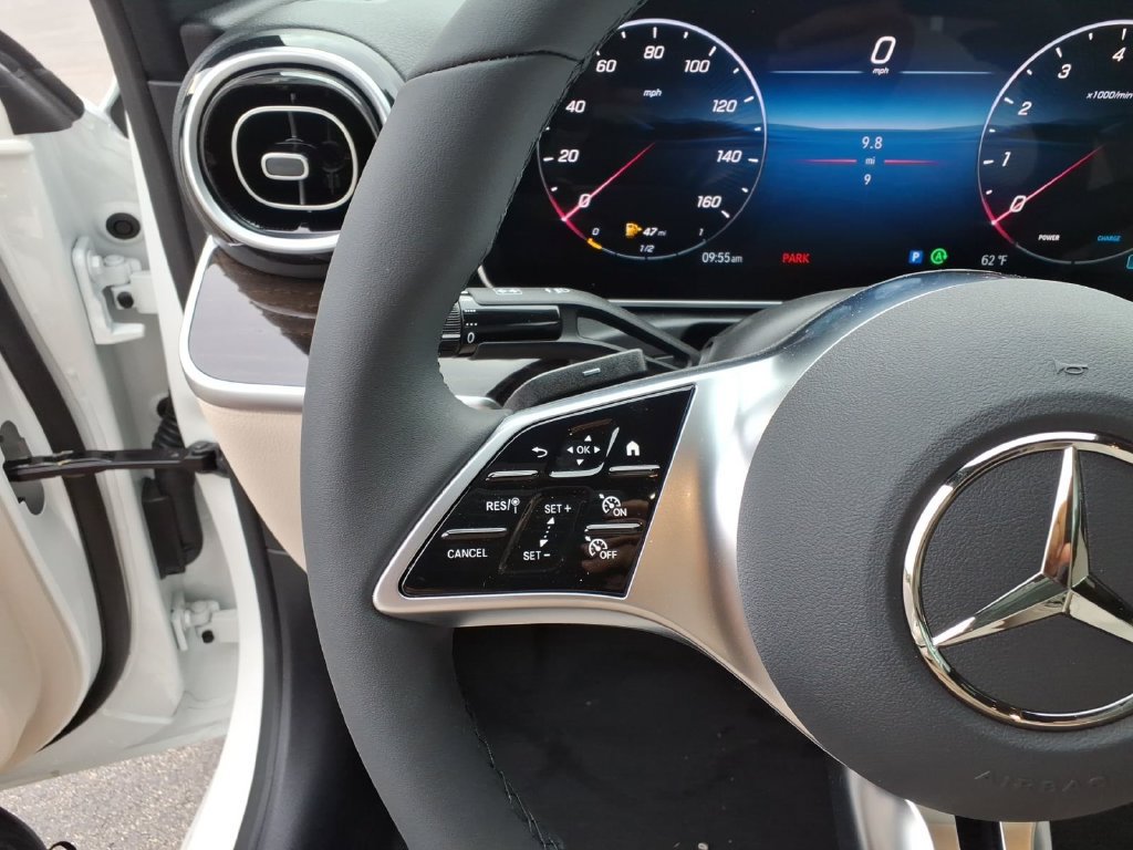 Certified 2026 Mercedes-Benz C 300 4MATIC Sedan image 20