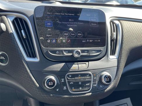 Used 2024 Chevrolet Malibu LT image 23