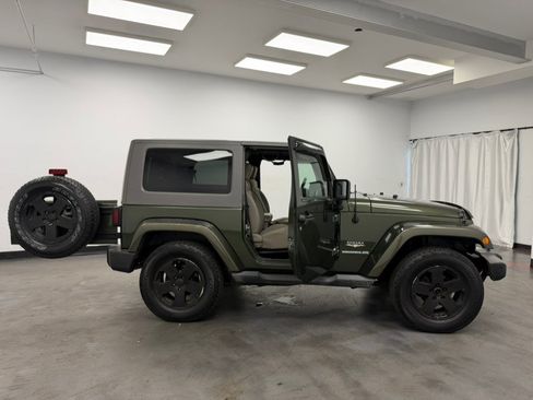 Used 2009 Jeep Wrangler Sahara AWD/4WD image 26