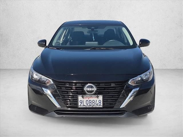 Used 2024 Nissan Sentra SV FWD image 2