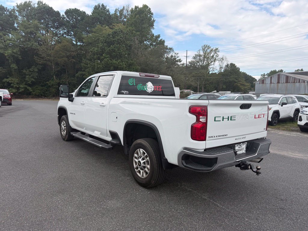 Used 2024 Chevrolet Silverado 2500 LT RWD image 3