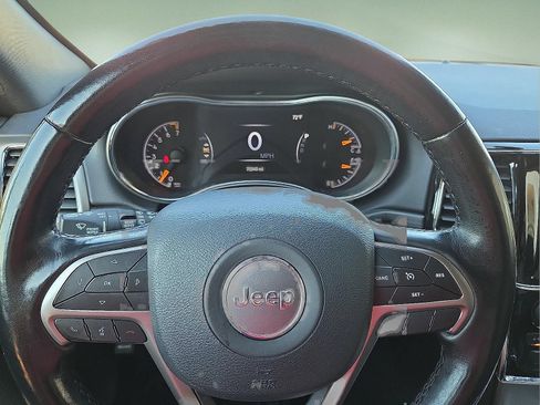 Used 2021 Jeep Grand Cherokee Limited AWD/4WD image 24