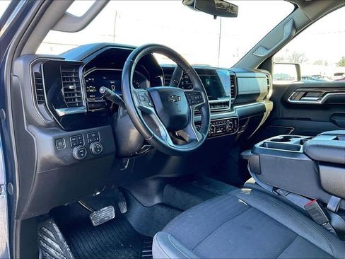 Used 2023 Chevrolet Silverado 1500 RST image 8
