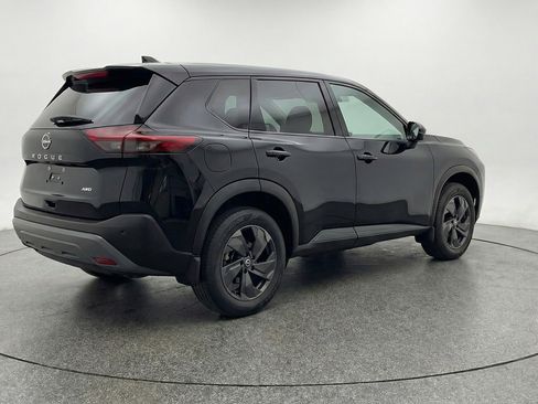 Used 2025 Nissan Rogue SV image 9