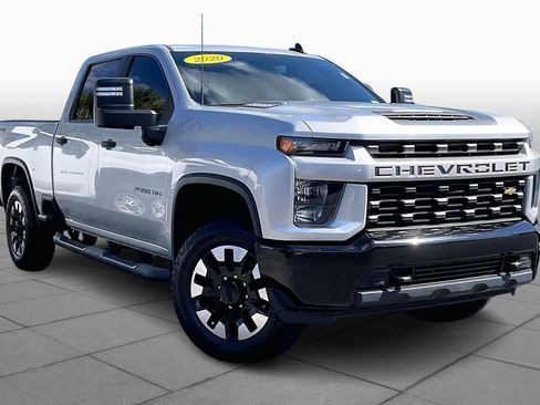 Used 2020 Chevrolet Silverado 2500 Custom w/ Custom Value Package image 3
