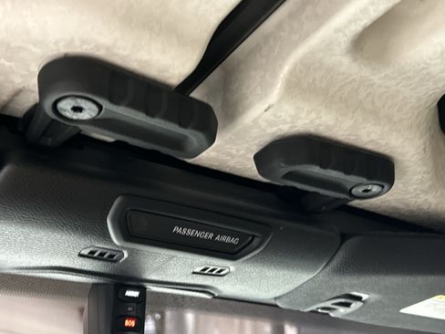 Used 2018 Jeep Wrangler Unlimited Rubicon AWD/4WD image 28