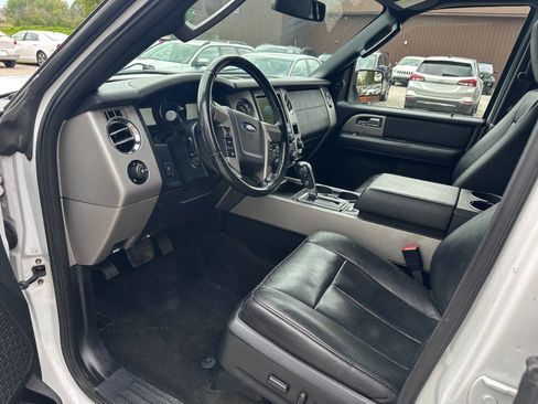 Used 2017 Ford Expedition Limited AWD/4WD image 9