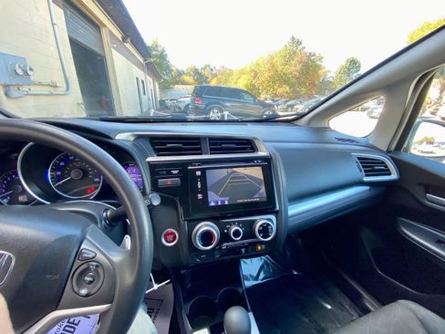 Used 2015 Honda Fit EX image 13