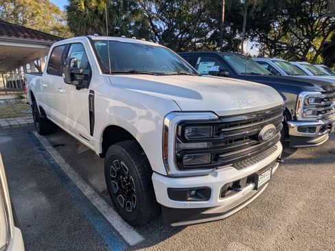 New 2026 Ford F250 Platinum AWD/4WD image 2