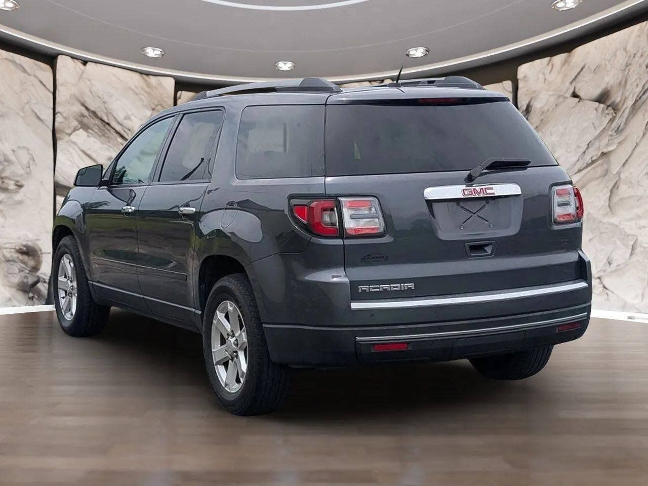 Used 2014 GMC Acadia SLE FWD image 6