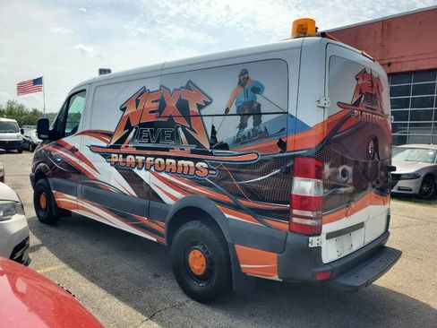 Used 2008 Dodge Sprinter 3500 RWD image 5